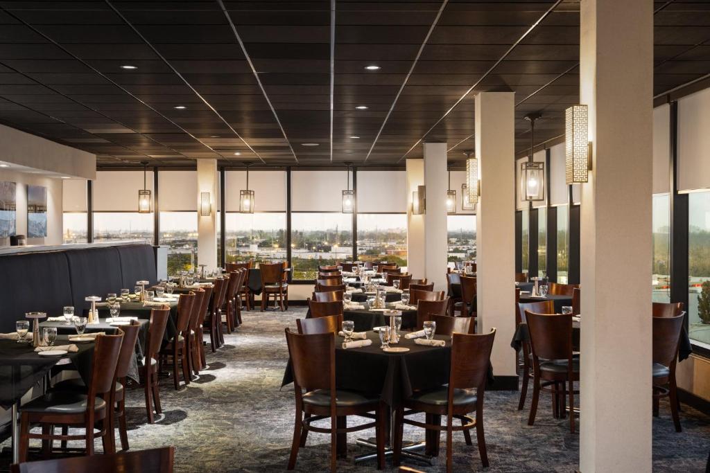 Holiday Inn Miami International Airport by IHG photo