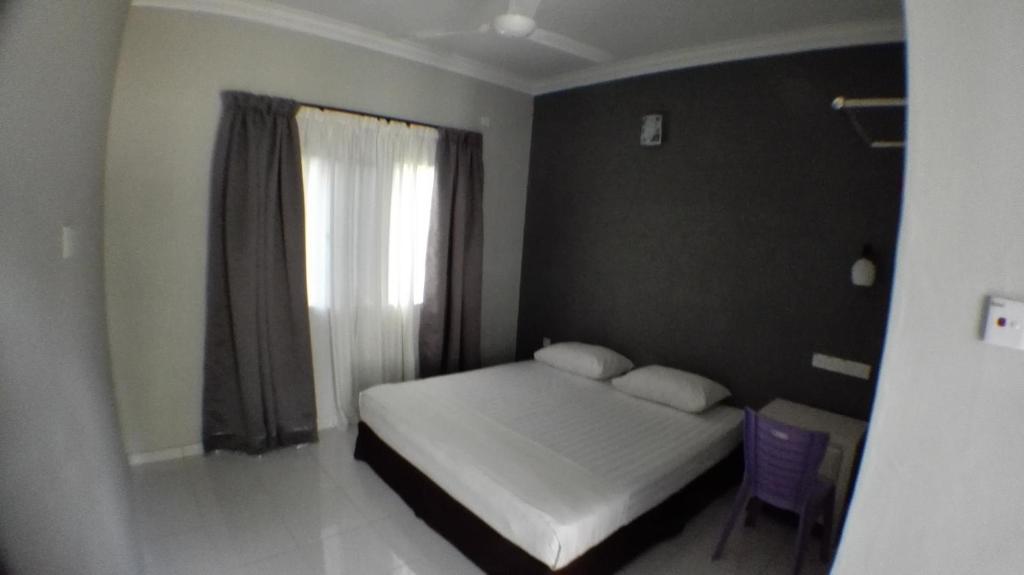 TEBiNG Guest House Taman Negara Malaysia Kuala Tahan - Standard King Room