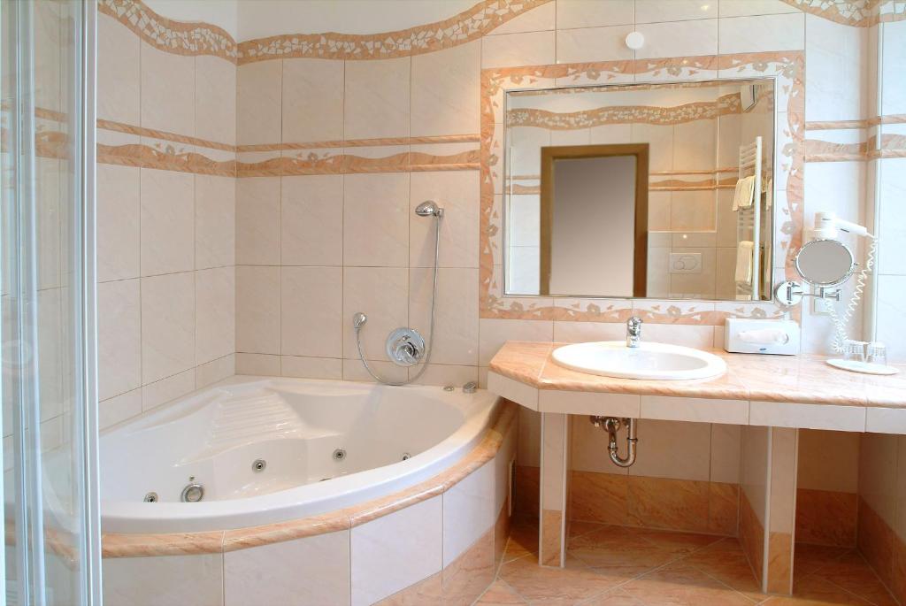 Koupelna v ubytování Altstadt Hotel Mosser Villach mit Parkplatz