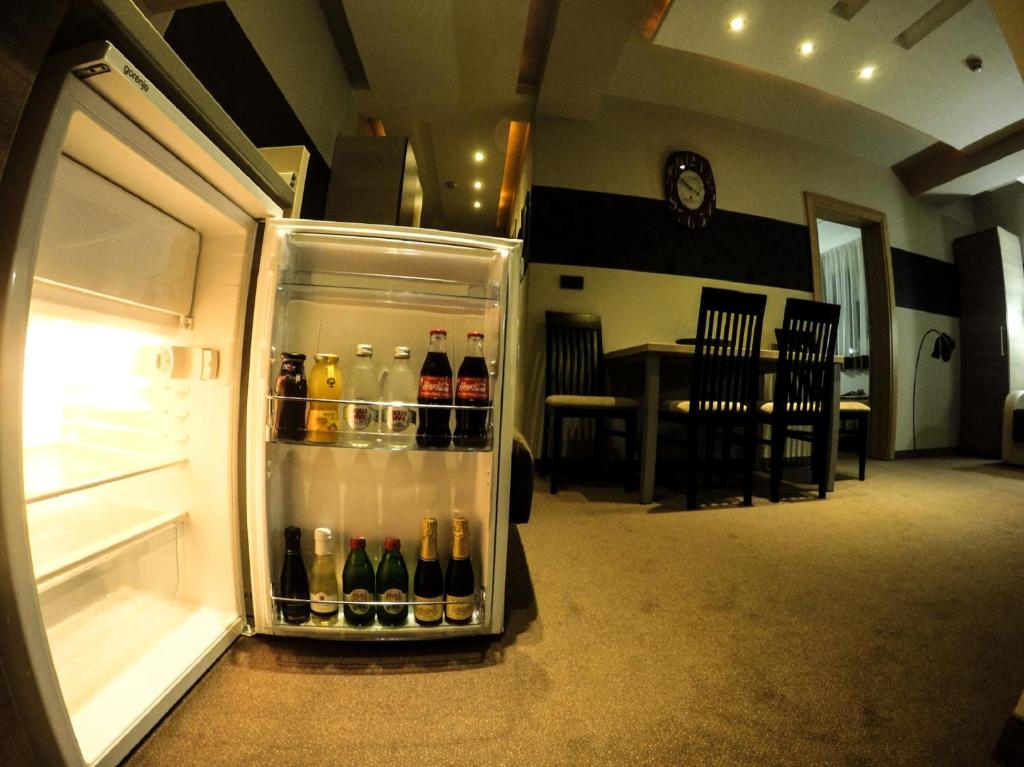 Kuchyň nebo kuchyňský kout v ubytování SM Apartments Kopaonik
