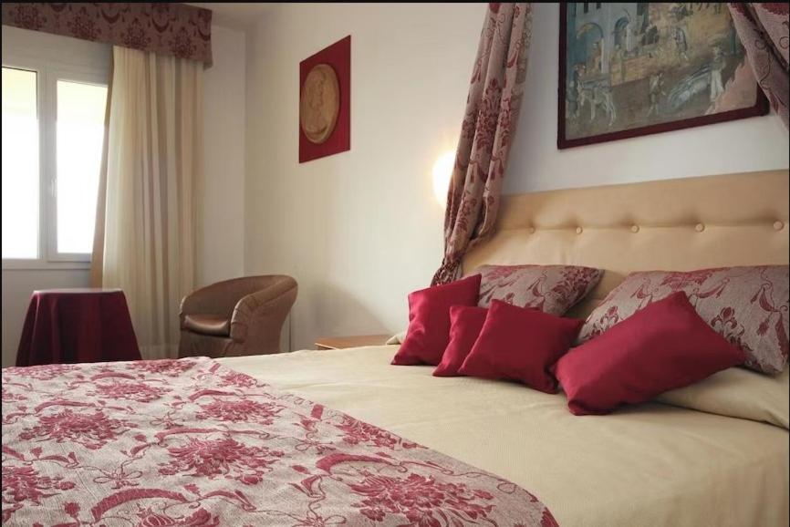 Relax Hotel Acquaviva - Tuscany Hills - Budget Double Room