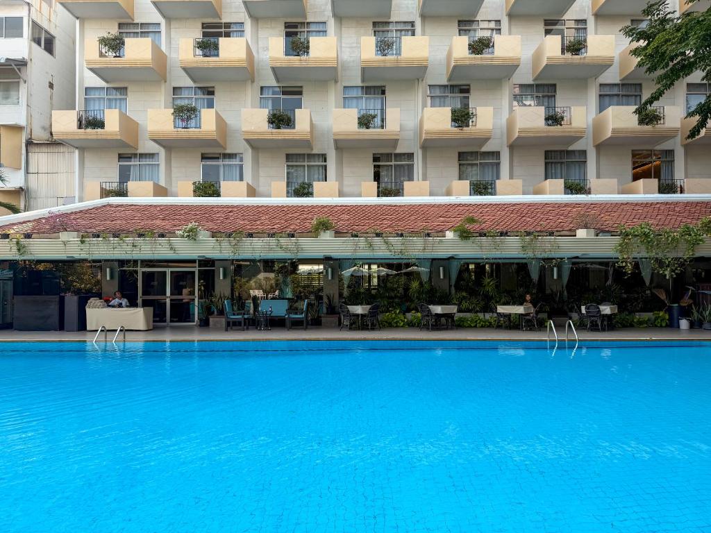 فضای داخلی Golden Beach Hotel Pattaya در پاتایا - تصویر ۳