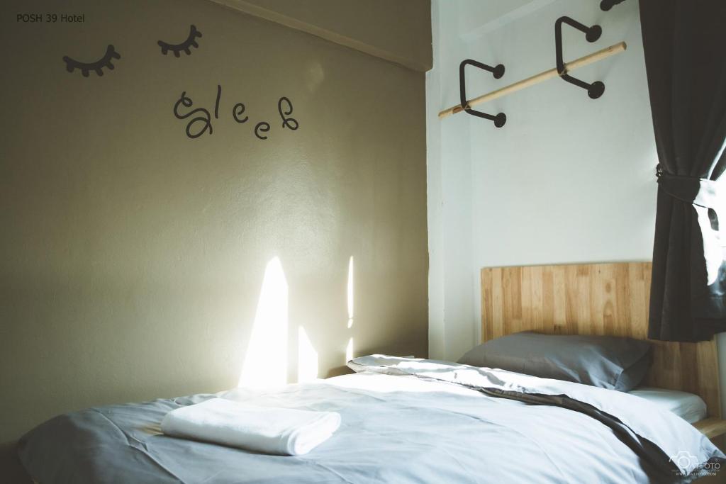 POSH 39 - Deluxe Single Room
