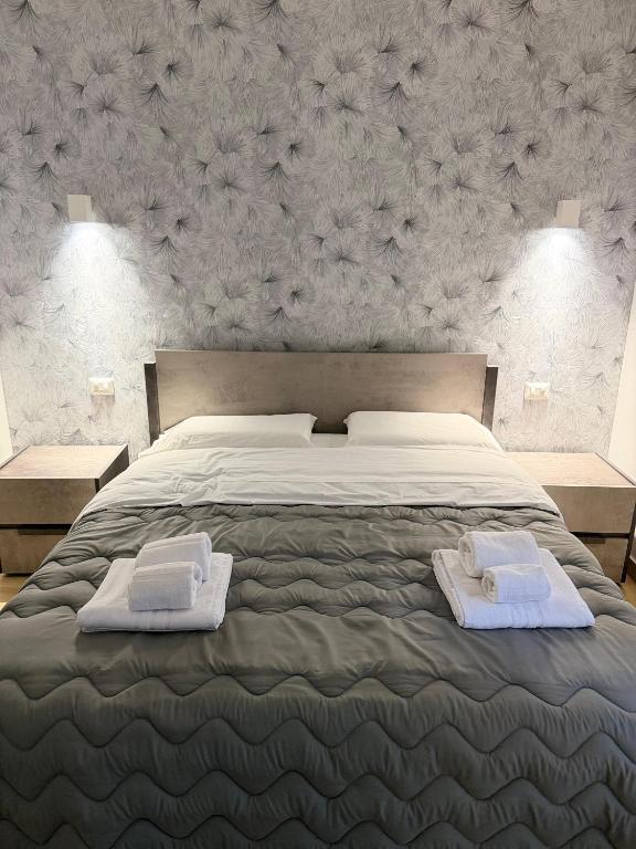 Elled-home - Double Room With Balcony
