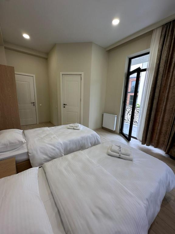 تصویر اتاق‌های EJ Hotel Tbilisi - تصویر ۲