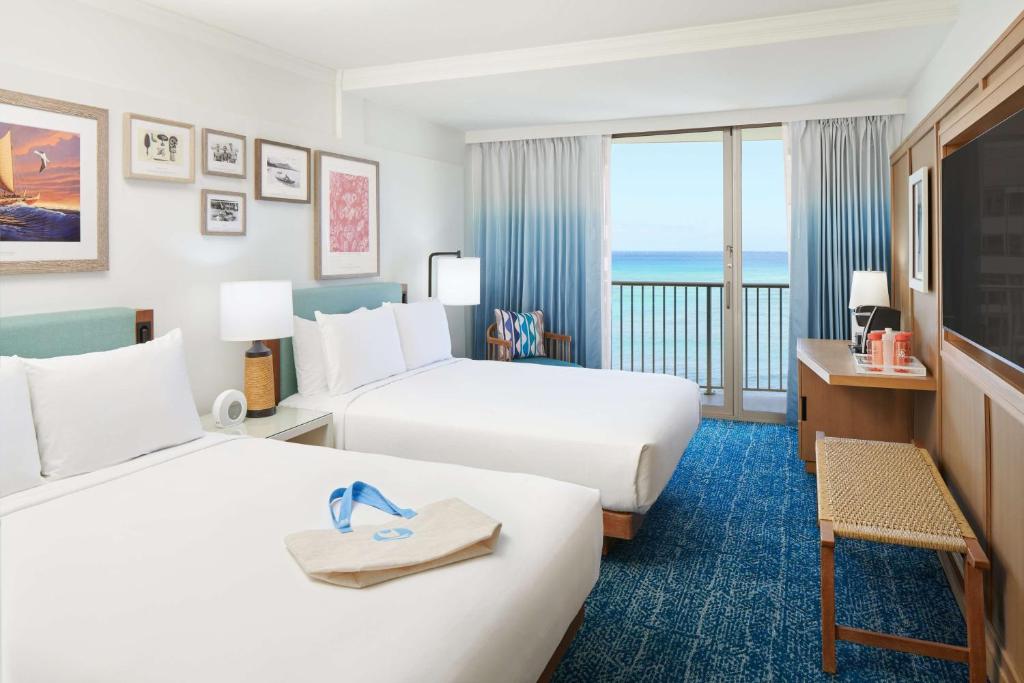 OUTRIGGER Reef Waikiki Beach Resort - 