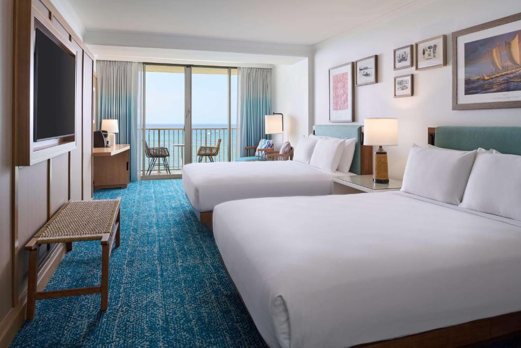 OUTRIGGER Reef Waikiki Beach Resort - 