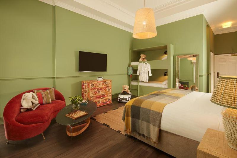 Down Hall Hotel - 