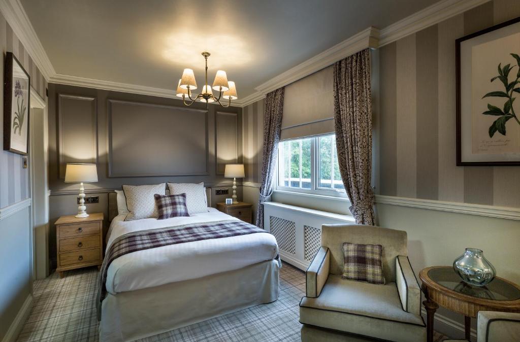 Down Hall Hotel - 