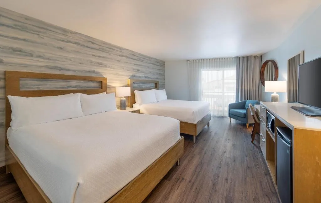 Queen Room with Two Queen Beds - Disability Access