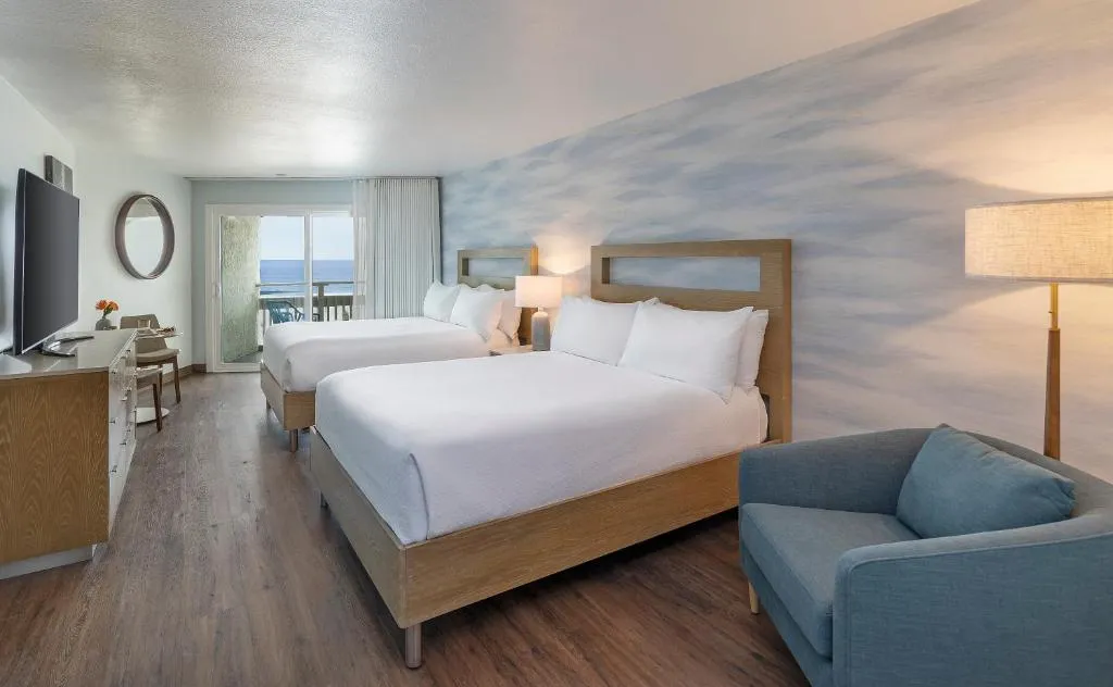 Quadruple Room with Sea View