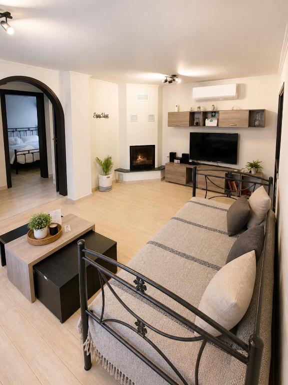 Demi's Apartments Near Athens Airport By SEM