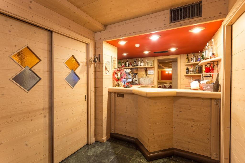 Kuchyň nebo kuchyňský kout v ubytování Hotel Arisch