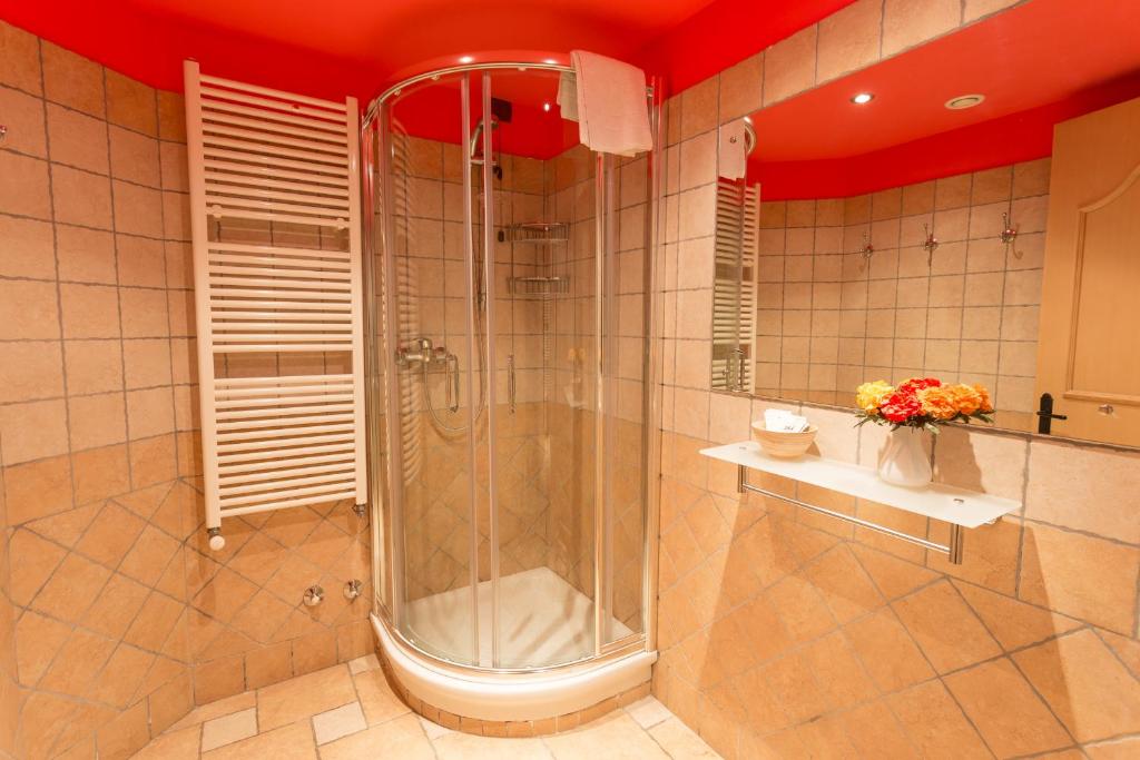 Koupelna v ubytování Hotel Arisch