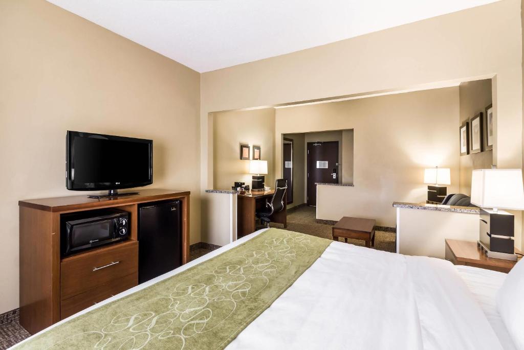 Comfort Suites Sioux Falls Mall District photo