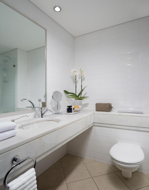 Koupelna v ubytování Ein Kerem Hotel