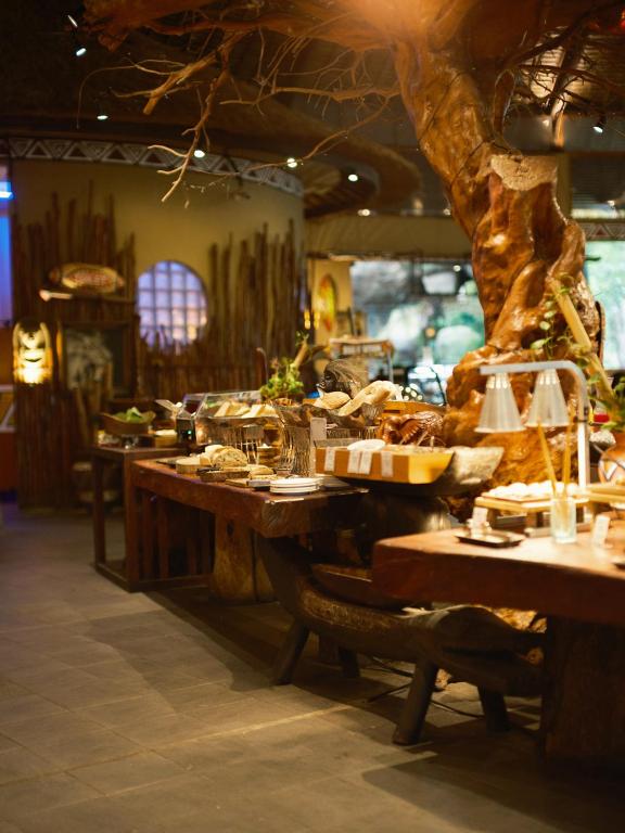 لابی و فضای عمومی Mara River Safari Lodge Bali - تصویر ۵