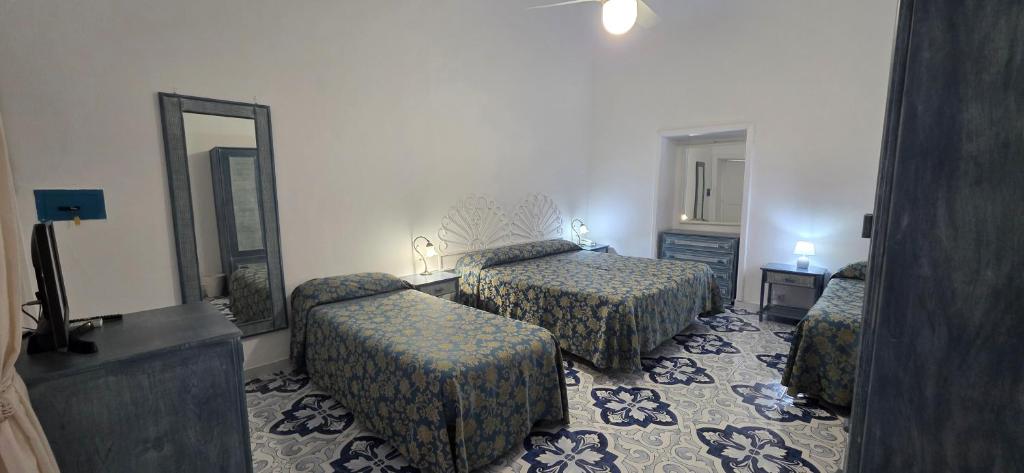 Hotel Poseidon - Habitación Cuádruple