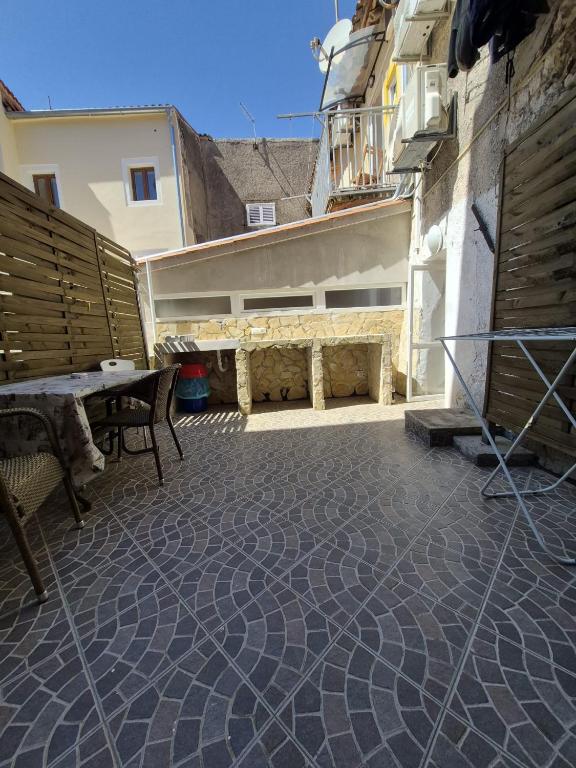 Apartment Sidro — Ugodno mjesto za jutarnju kavu na balkonu