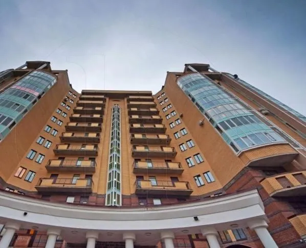 Apartment na Glukhaya Zelenina, Kudrovo, Russia
