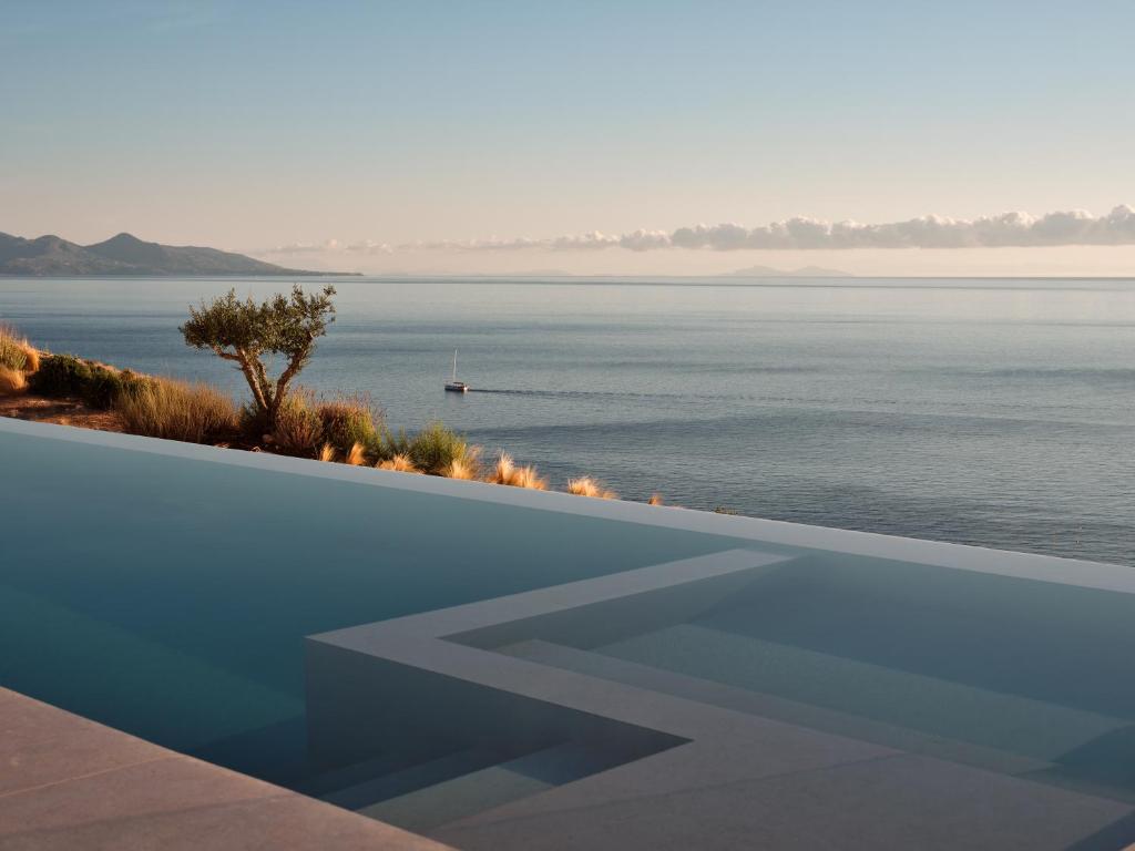Gallery image of On The Rocks 2 Bedroom Villa in Koríthion