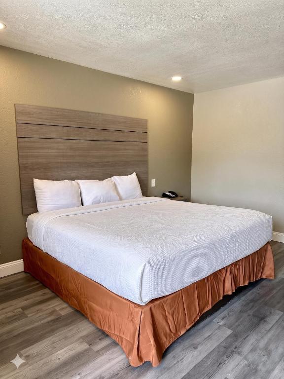 River Inn Motel - Habitación King
