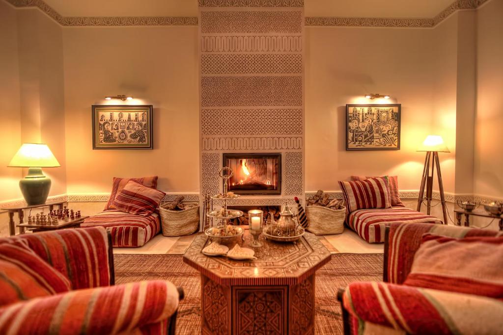 Posezení v ubytování Riad le Clos des Arts