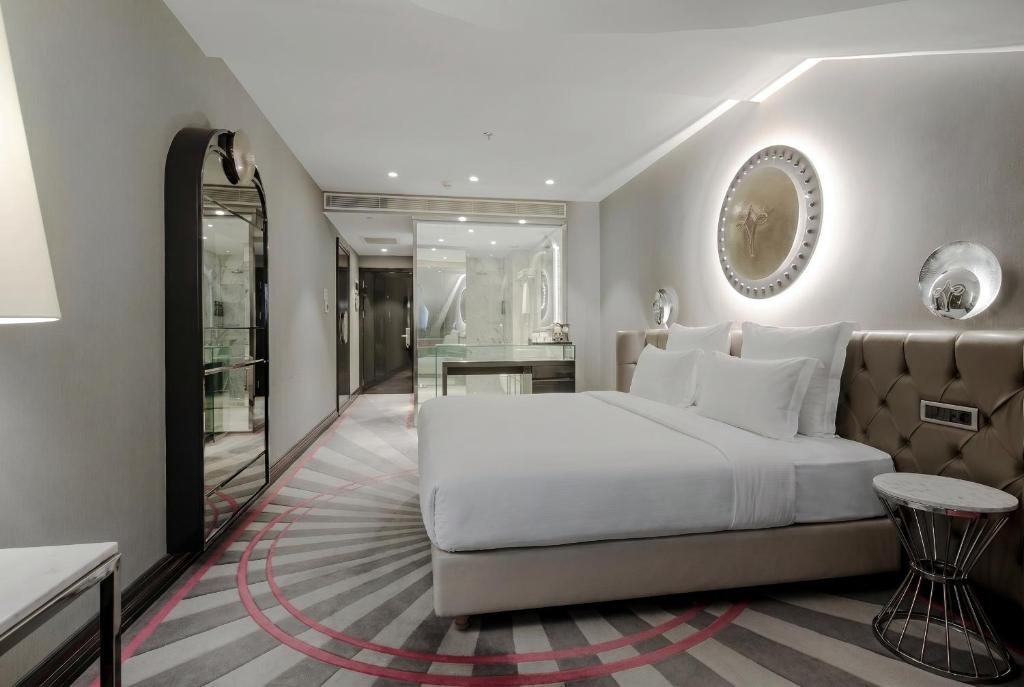 Sura Design Hotel & Suites - 