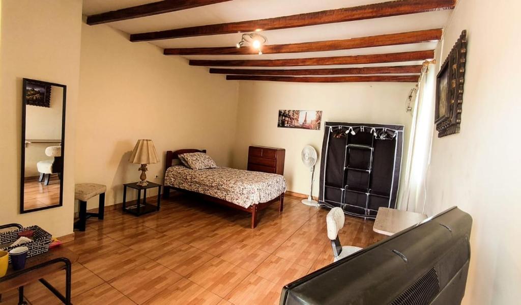 ENHEBRA HOUSE - Estudio Estándar