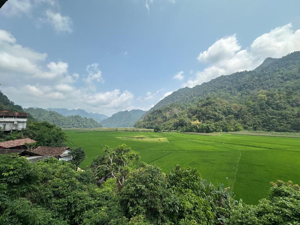 Minh Quang homestay - ダブルルーム レイクビュー