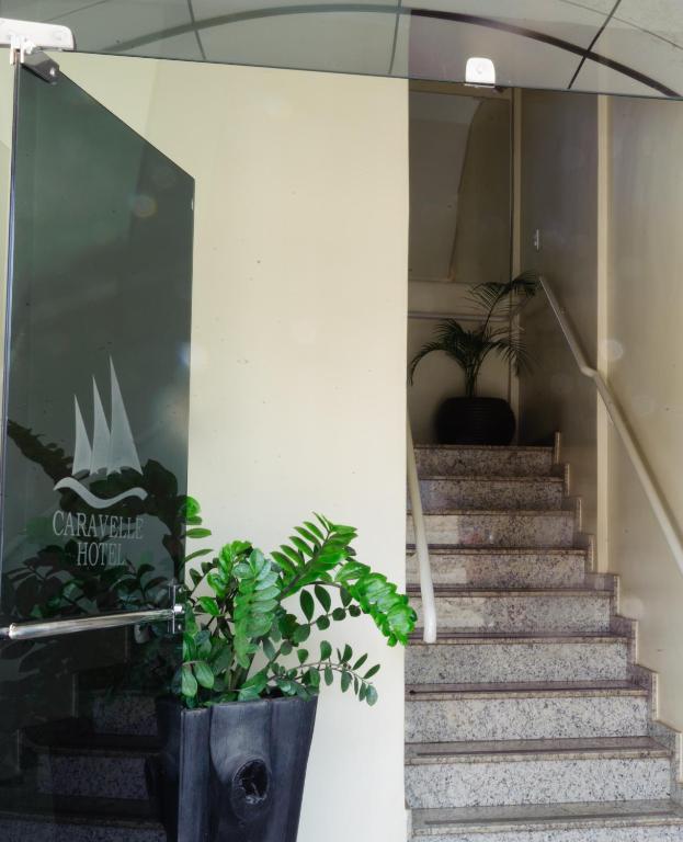  Caravelle Hotel