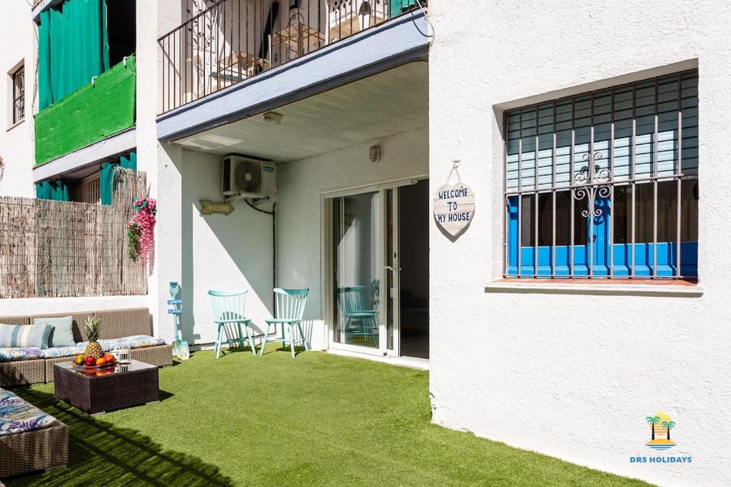 BLUE BEACH 4 Bedrooms Terrace