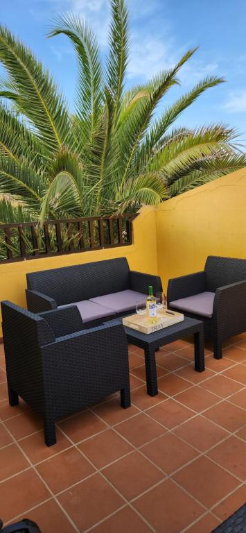 Eternal summer in Oasis Tamarindo I, Corralejo