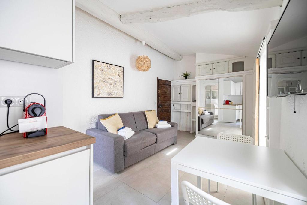 A C studio in the heart of Cannes – Old Port