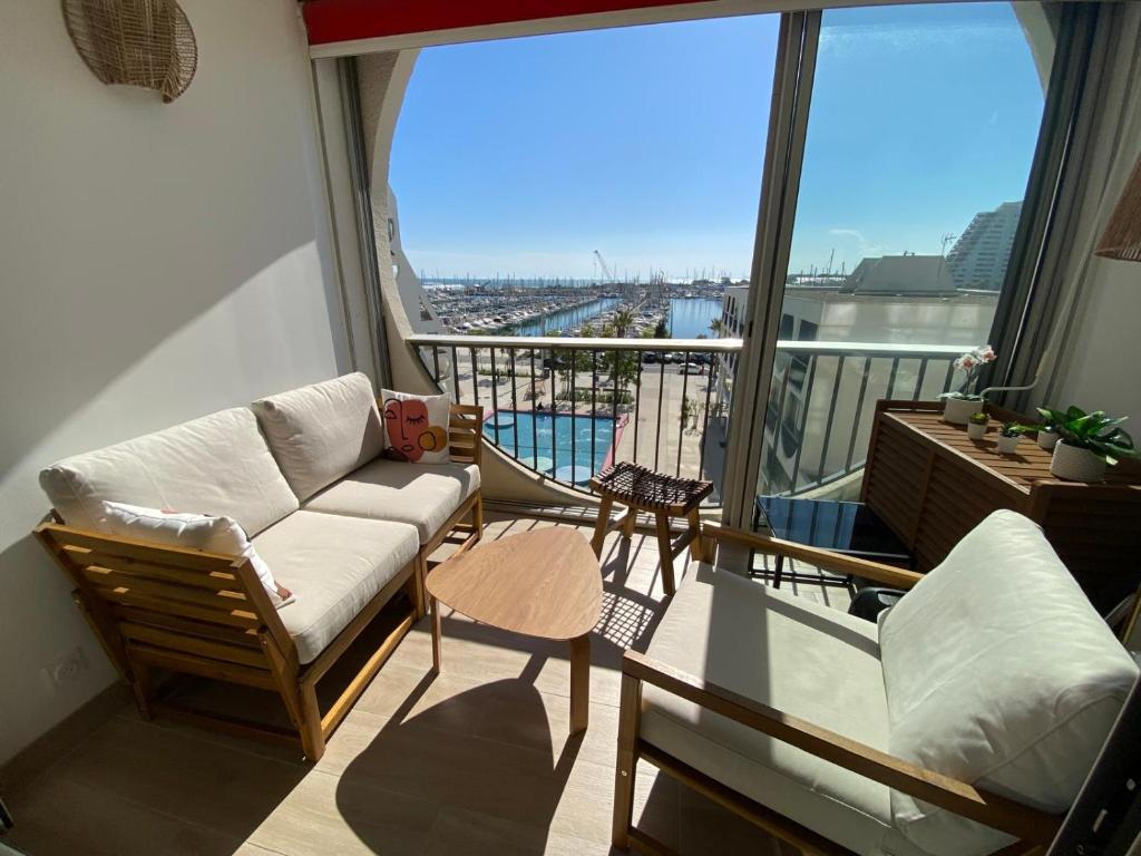 BEL APPARTEMENT CENTRAL - Vue PORT Et MER - Parking - Clim - WIFI