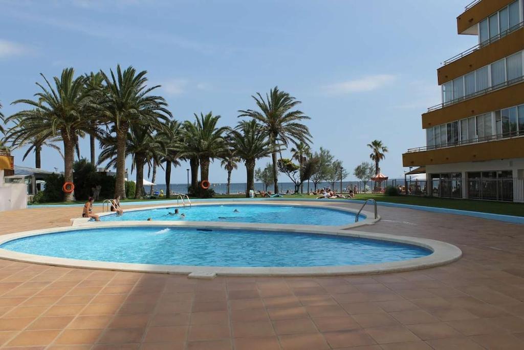 Appartement vue sur mer avec piscine