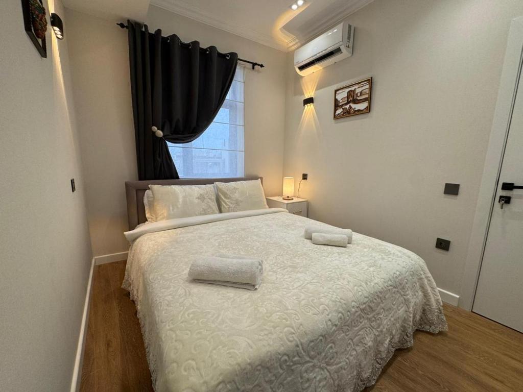 central lux در باکو