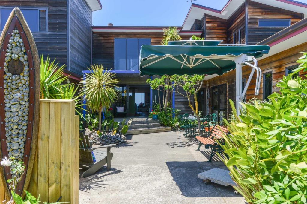 Zahrada ubytování Absolute Beachfront B&B