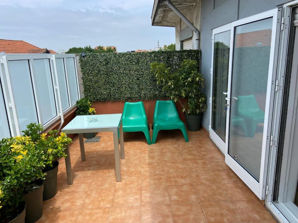 Vivikas Rooftop Flat
