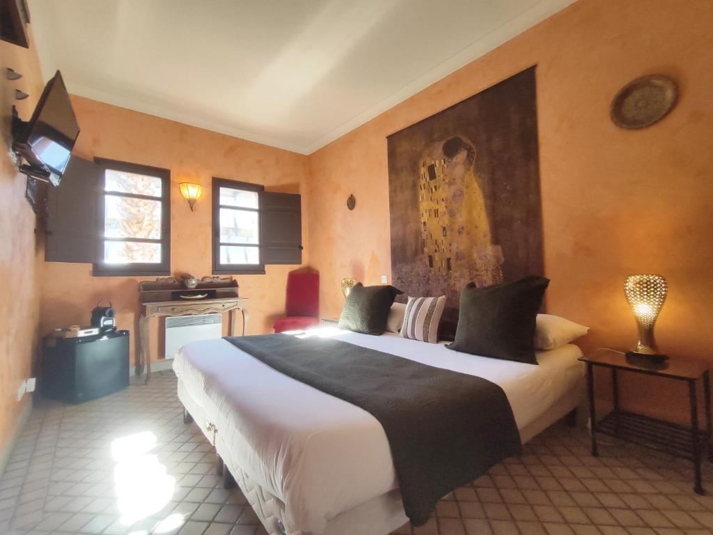 Chambre Taza, Riad 1 Couple only au village naturiste