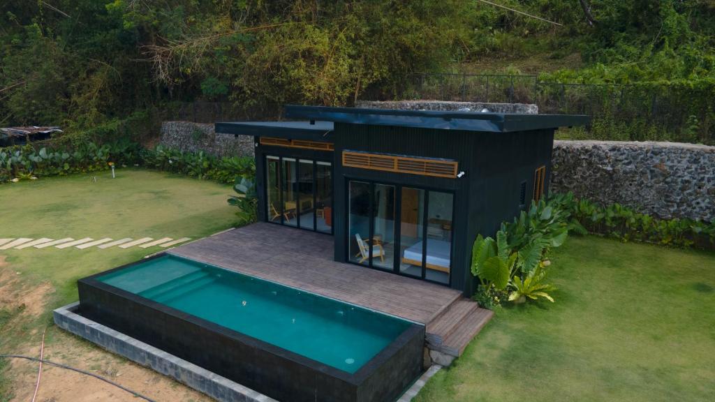 Bachelors Cabin - Bali-Style Cabin Villa with Private Pool in Cebu City ...