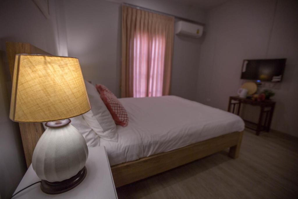 Vera Nidhra - Self check-in after 6pm - 19