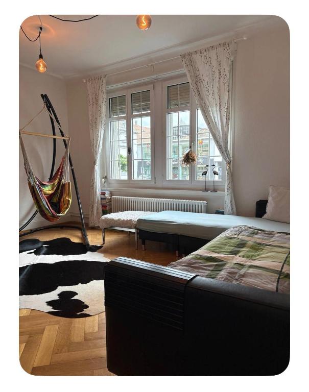 Gartenoase Basel zentral - extra langes Schlaf-Sofa für 1-2 Personen - Tram direkt & 8 GehMin zu Bhf SBB