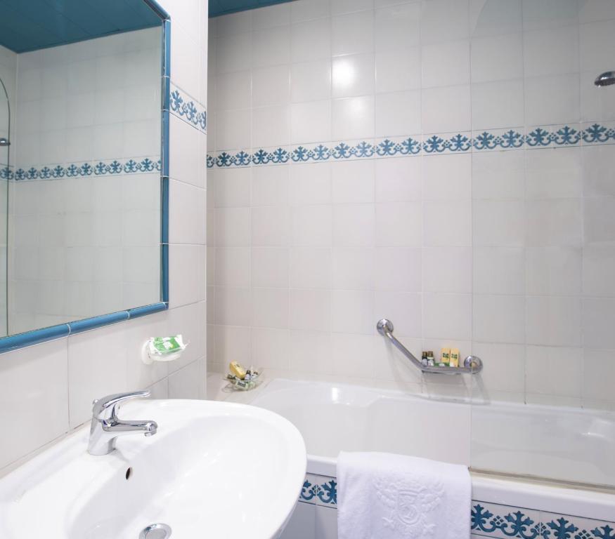 Koupelna v ubytování Hotel Isabella