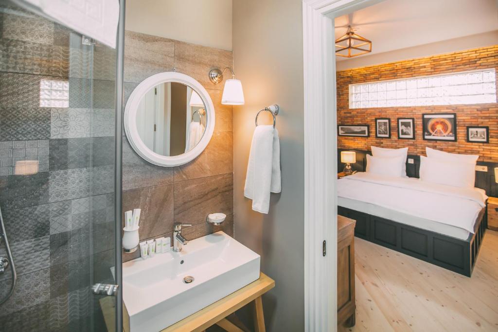 Koupelna v ubytování Kisi Boutique Hotel