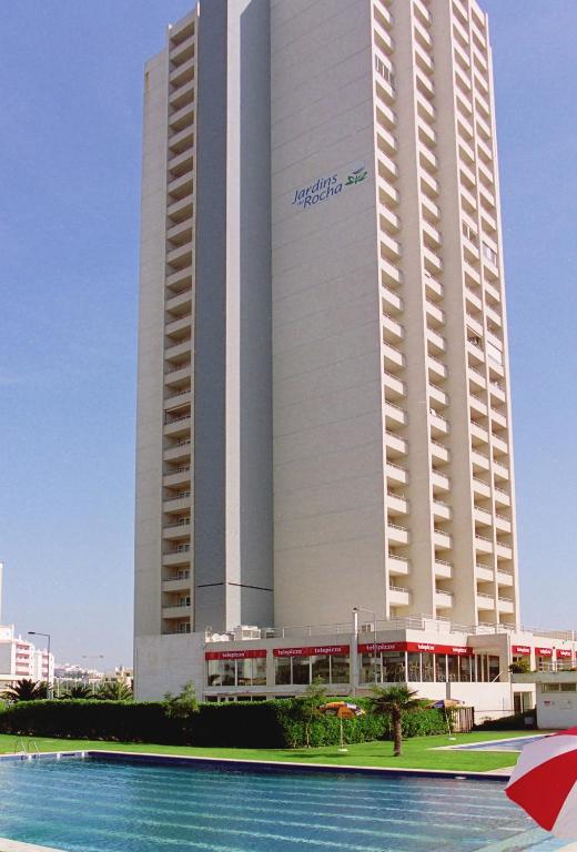 Apartamentos Jardins da Rocha - Resim 9