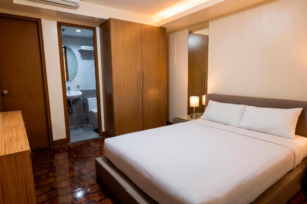 Prince Plaza II Condotel - 