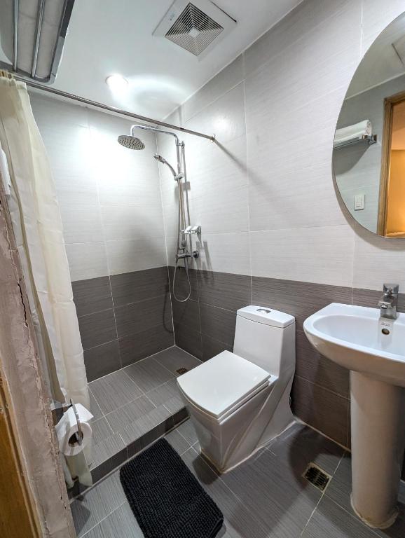 Prince Plaza II Condotel - 