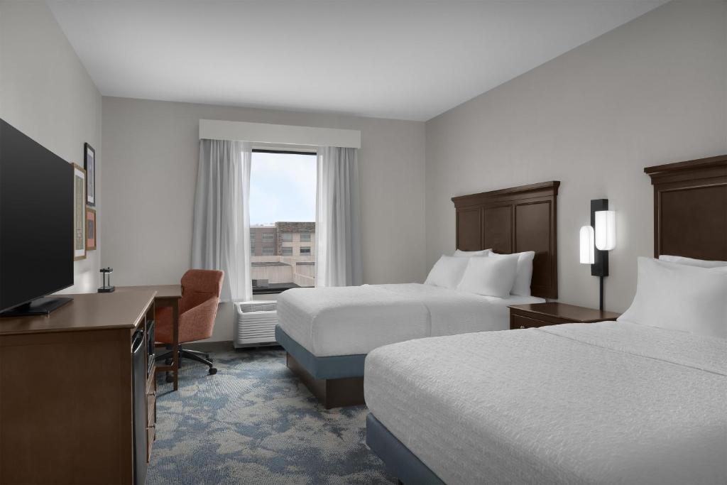 Hampton Inn & Suites Mishawaka/South Bend at Heritage Square - Habitación Con Dos Camas Grandes (4 Adultos)