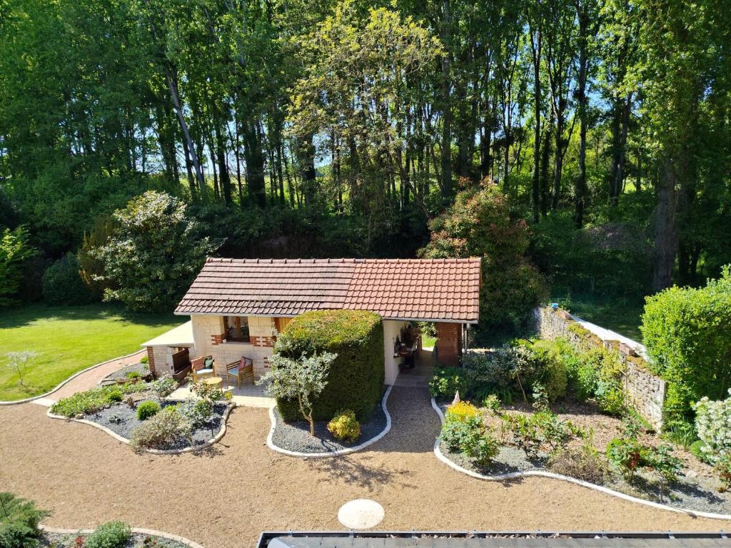 an aerial view of a garden with a small house at Lapis Domus in Francueil